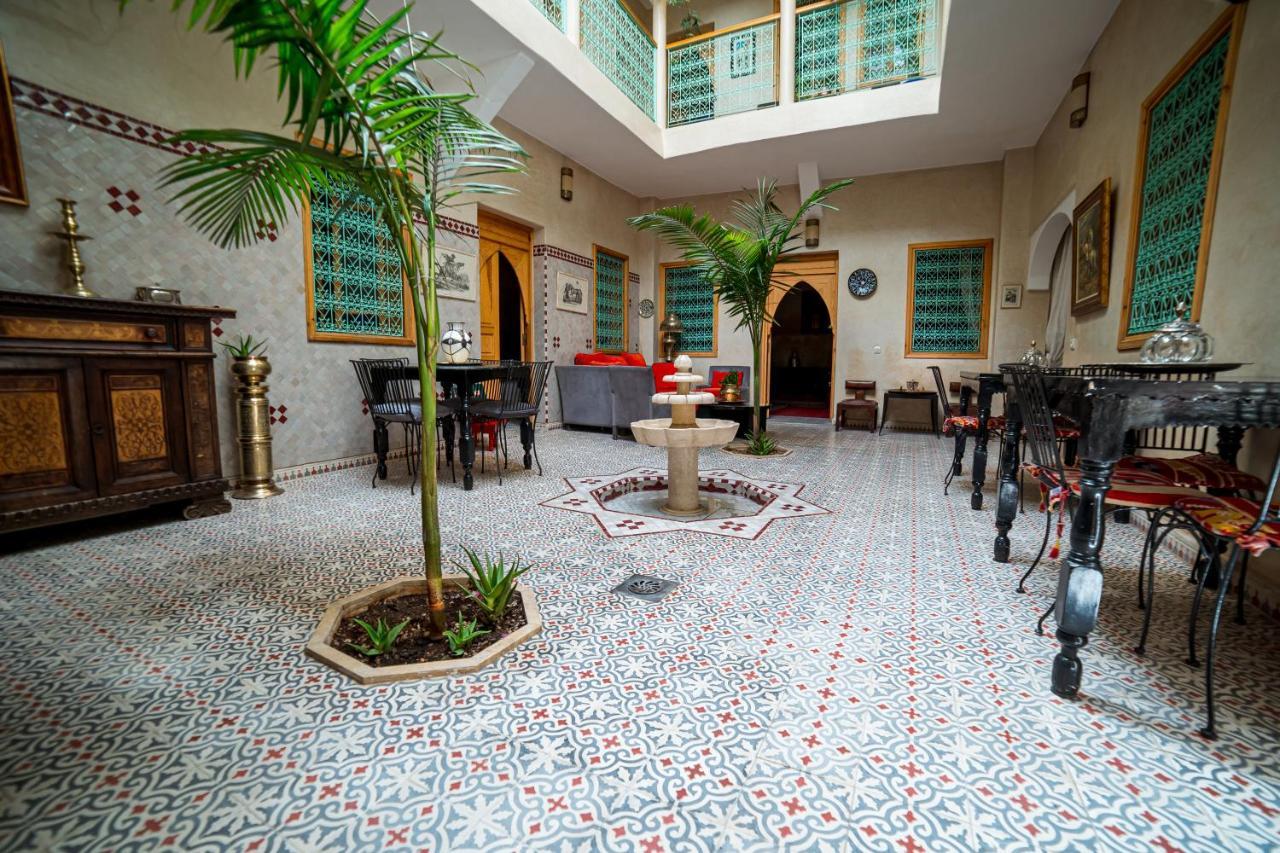 Отель Riad Inaka Марракеш Экстерьер фото